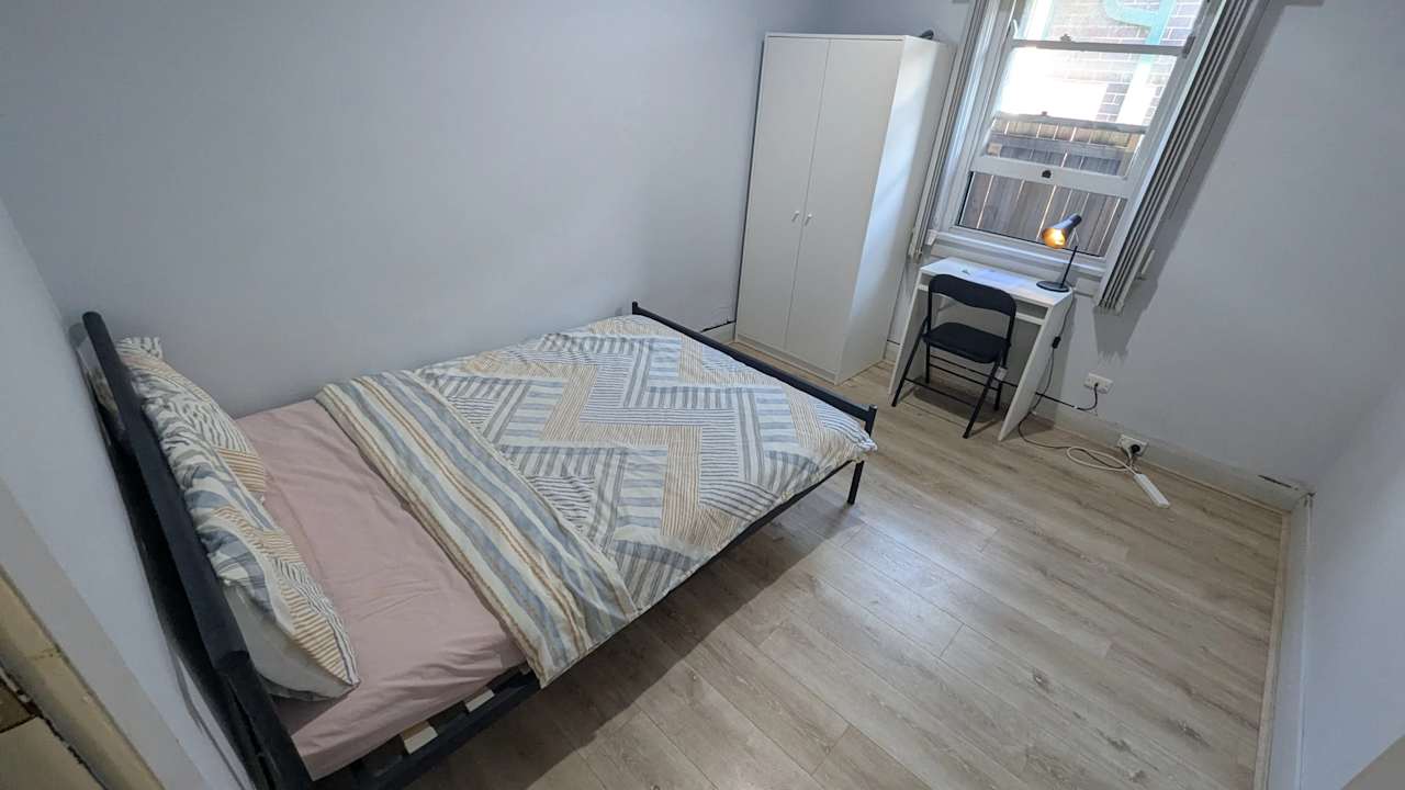 Furnished room in a share house