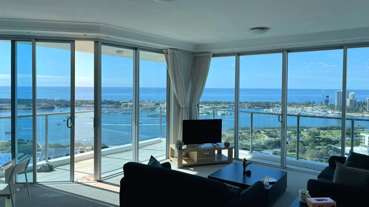 Furnished room in a flatshare