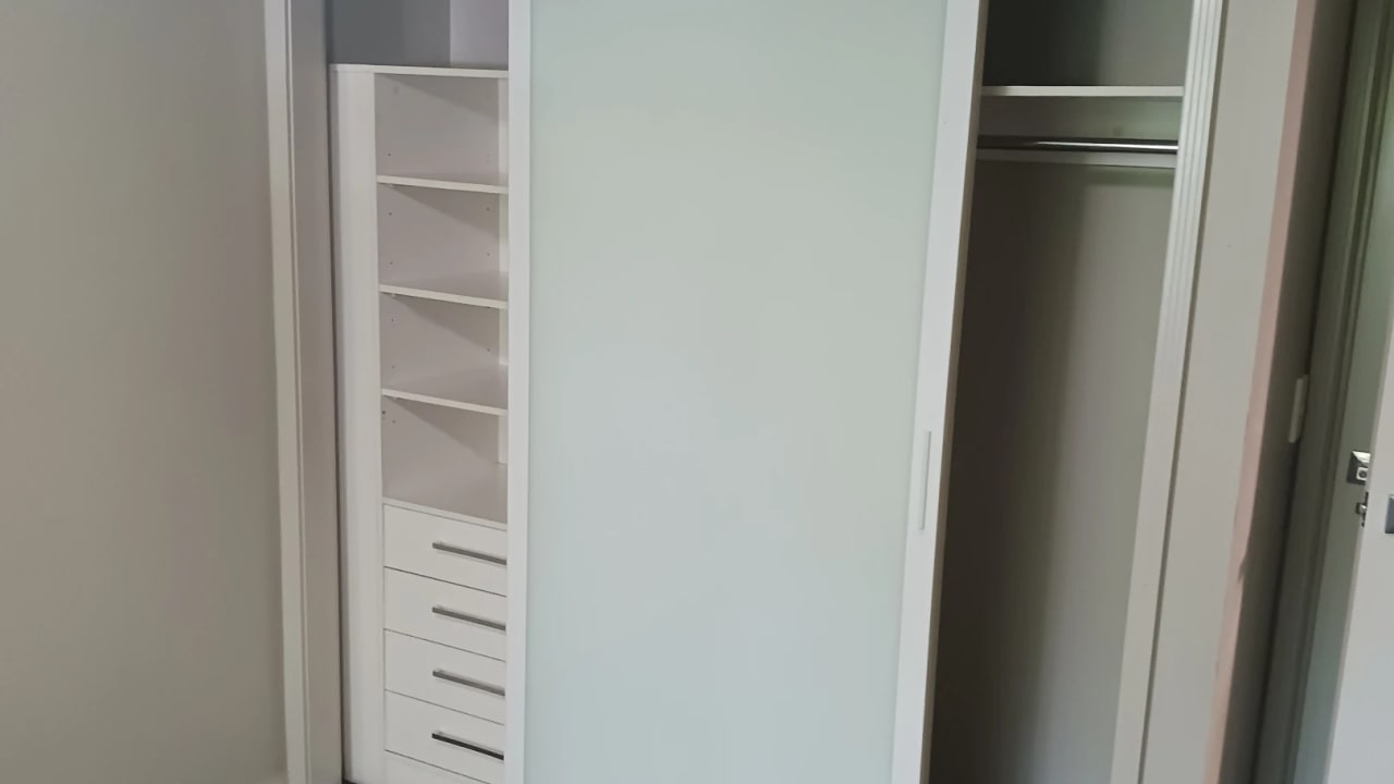 Unfurnished room with ensuite in a flatshare