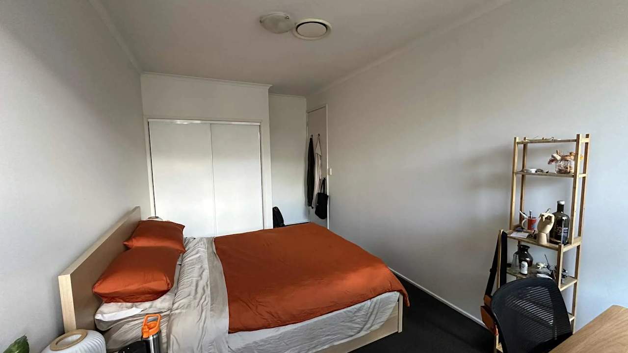 Unfurnished room in a share house