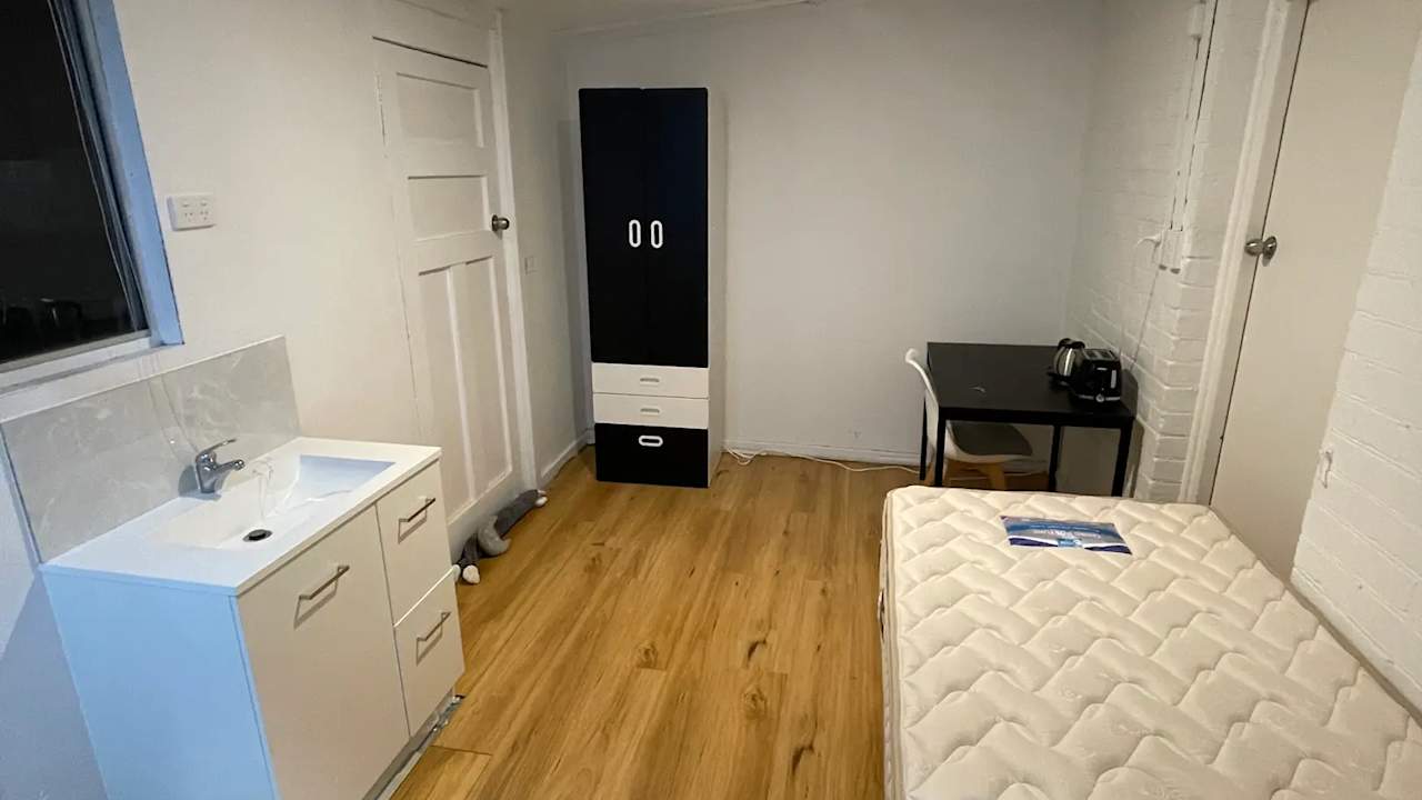 Furnished room with own bathroom