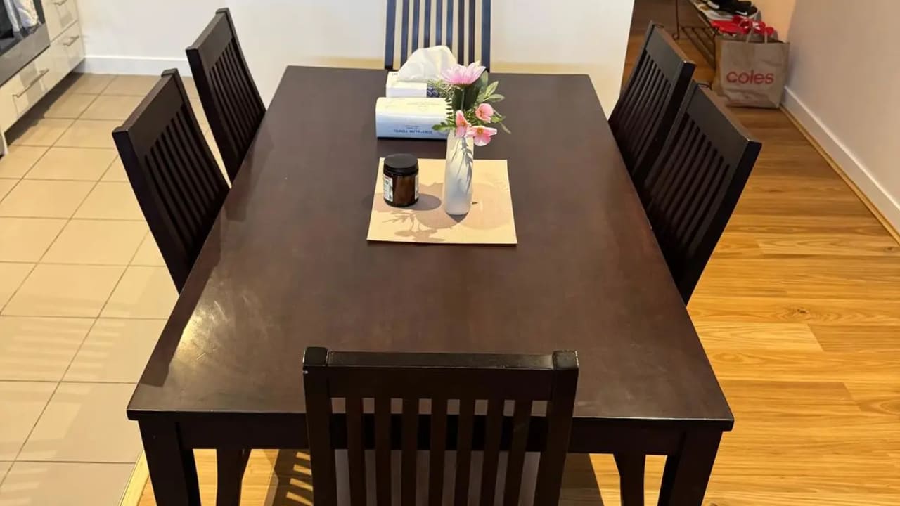 Furnished room in a flatshare