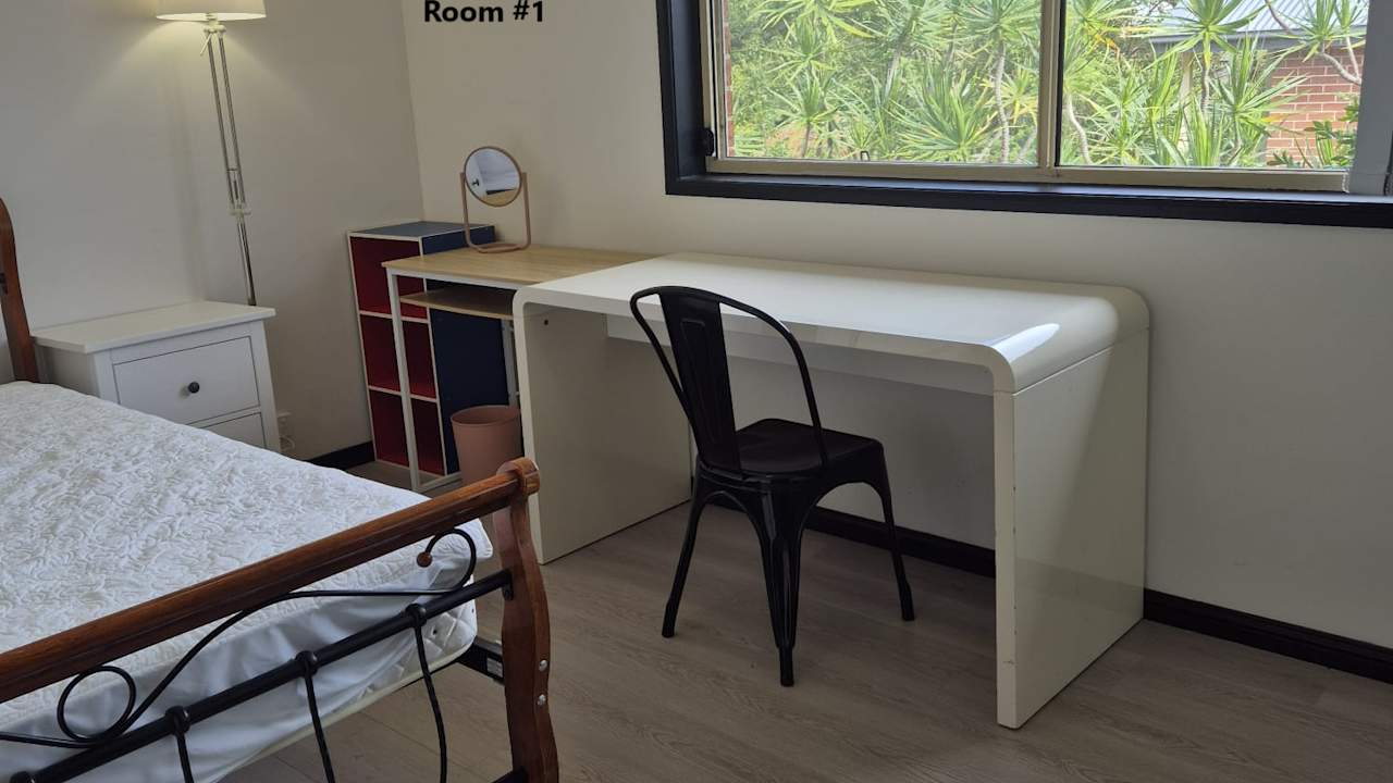 Furnished room in a share house
