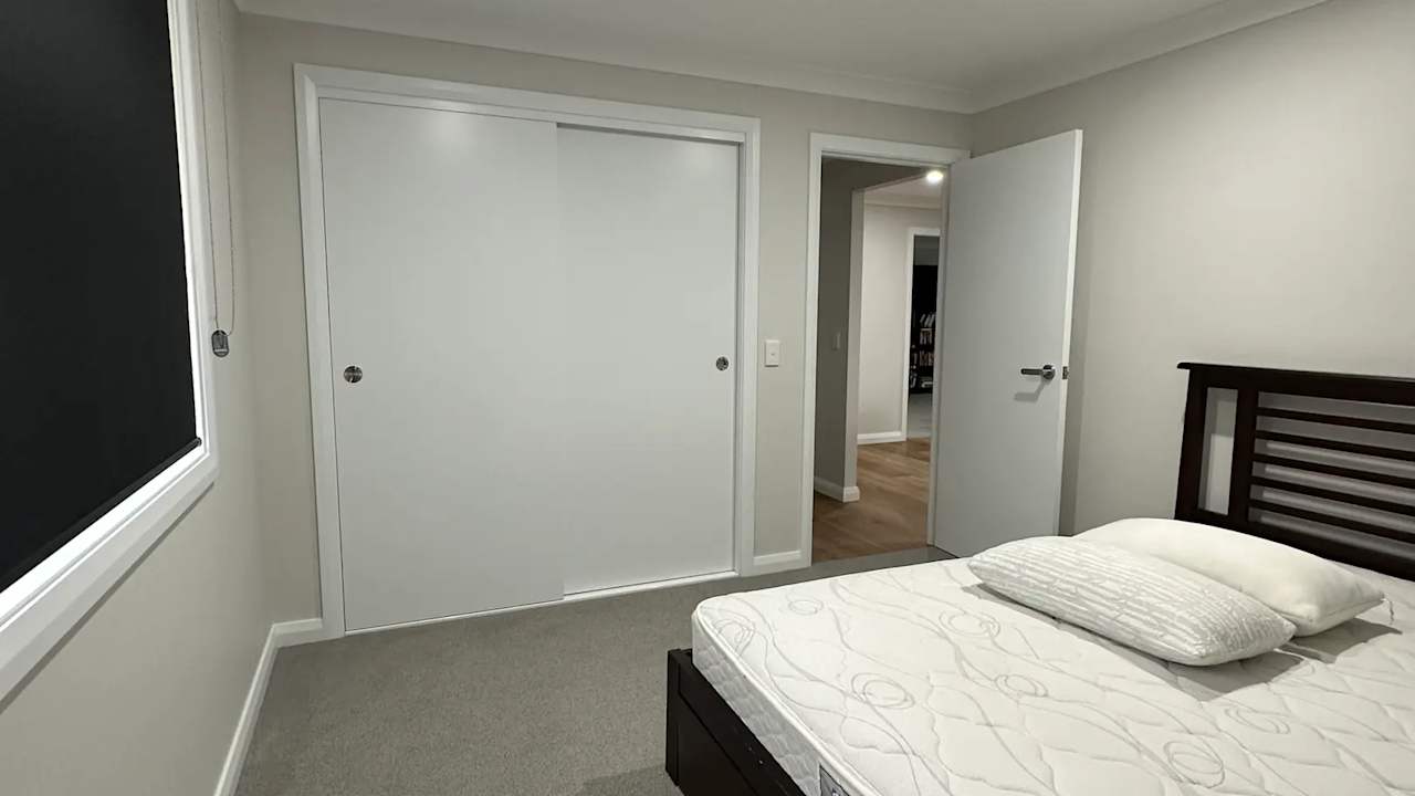 Room in a share house