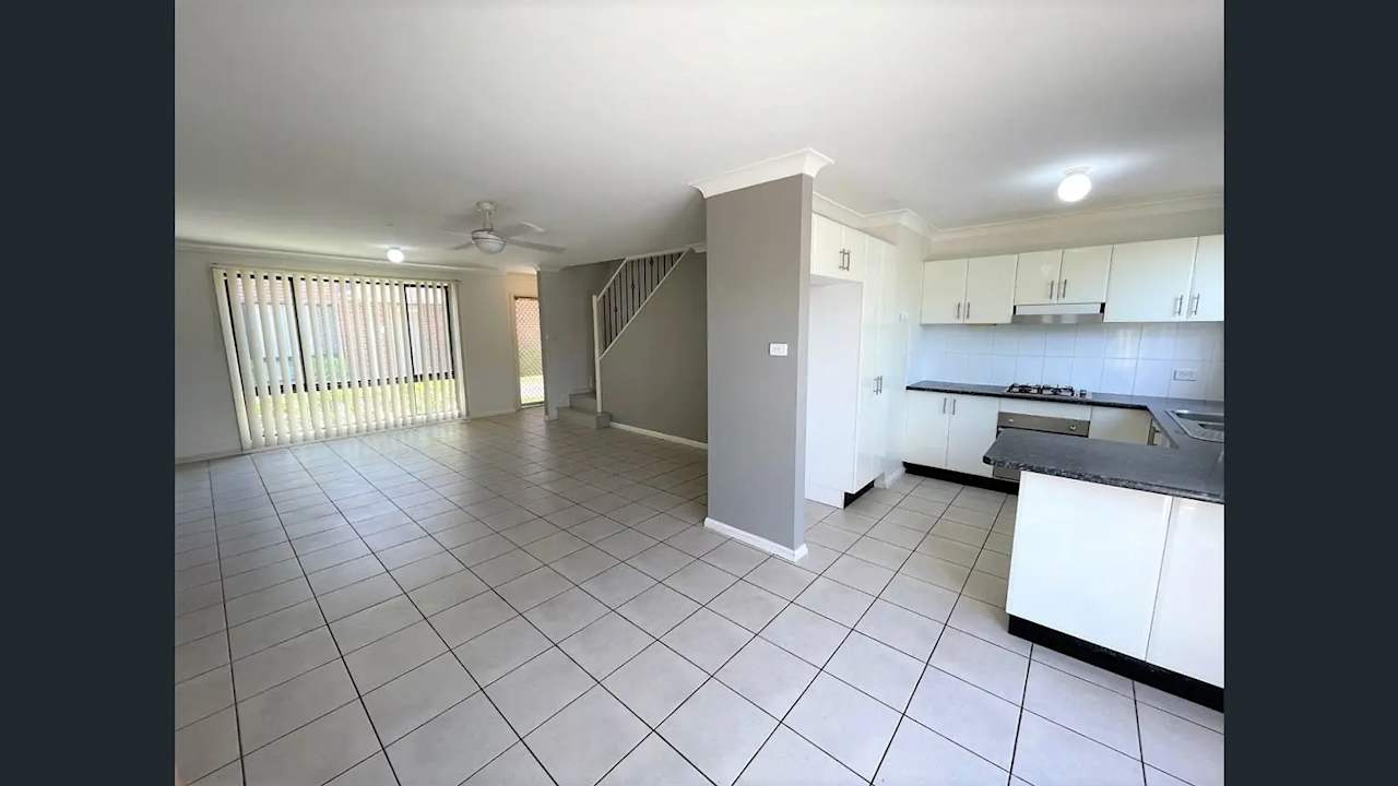 Unfurnished room in a share house