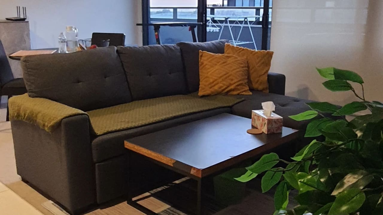Furnished room in a flatshare