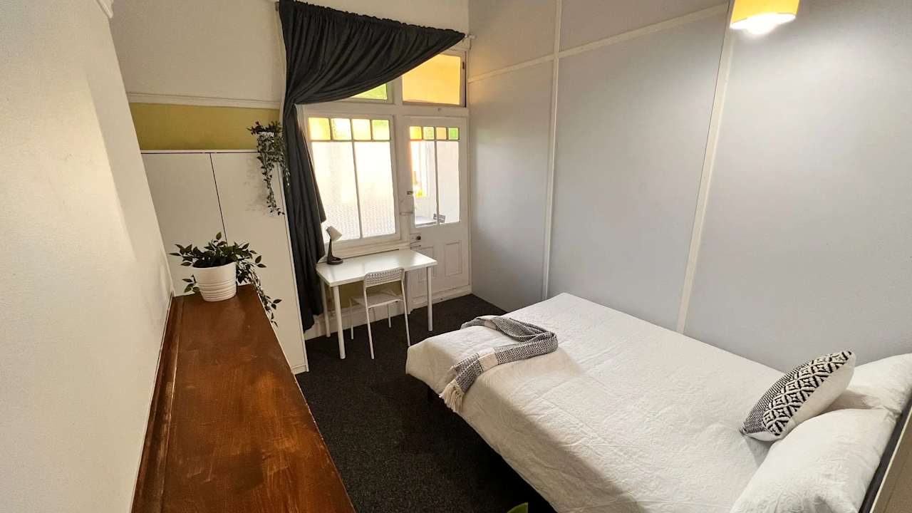 Furnished room in a share house