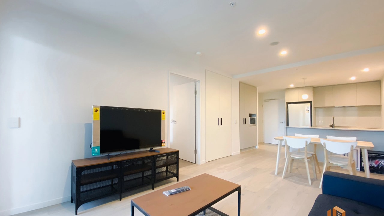 Furnished room with own bathroom