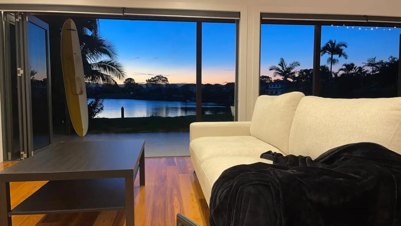 Furnished room in a share house