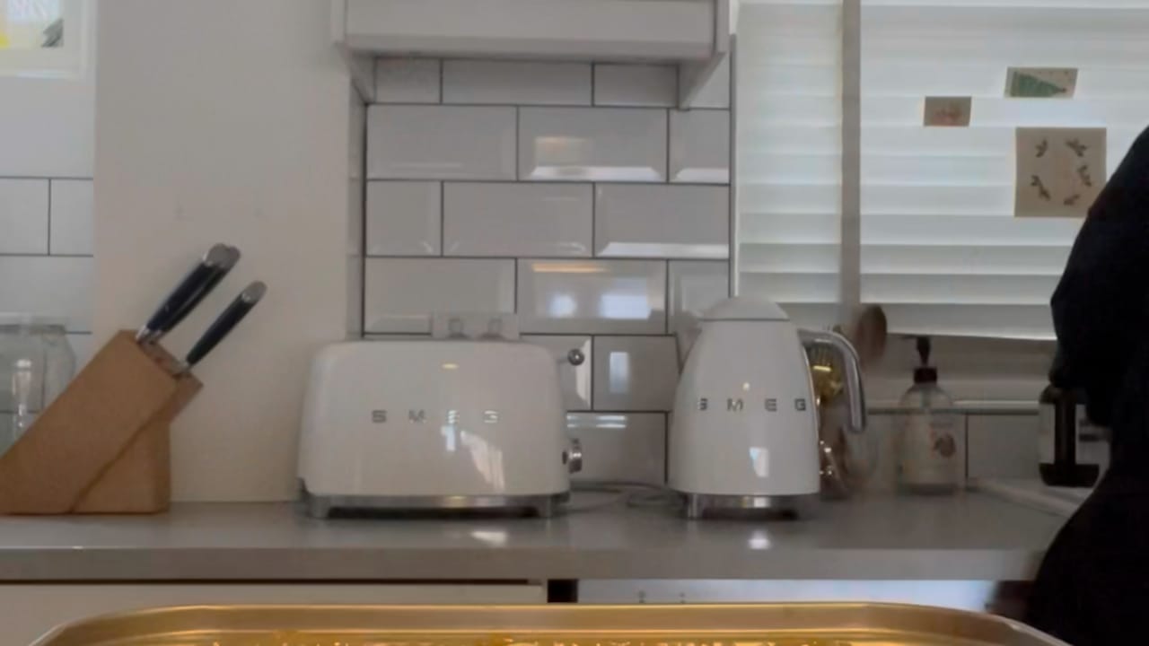 Unfurnished room in a flatshare