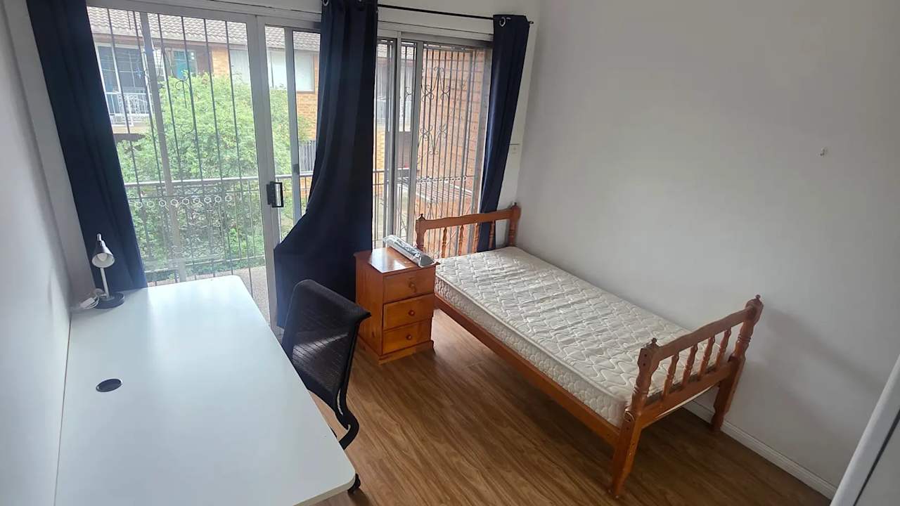 Furnished room in a share house