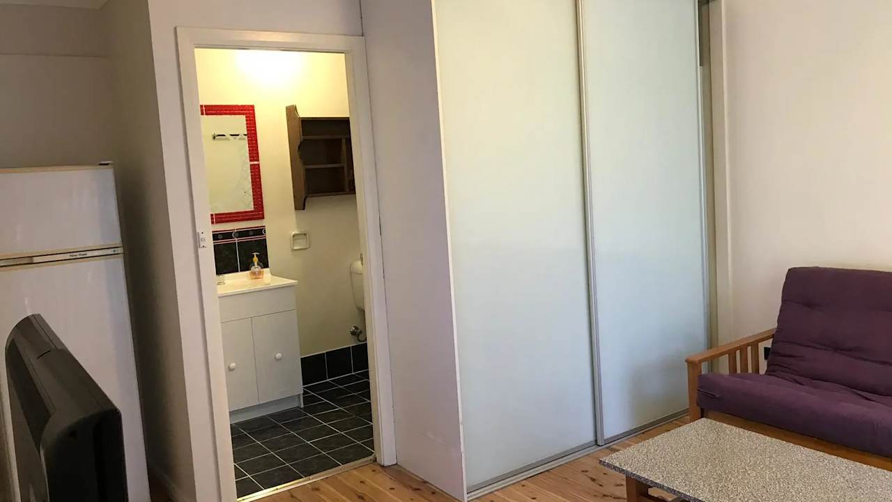 Furnished room studio flat for rent