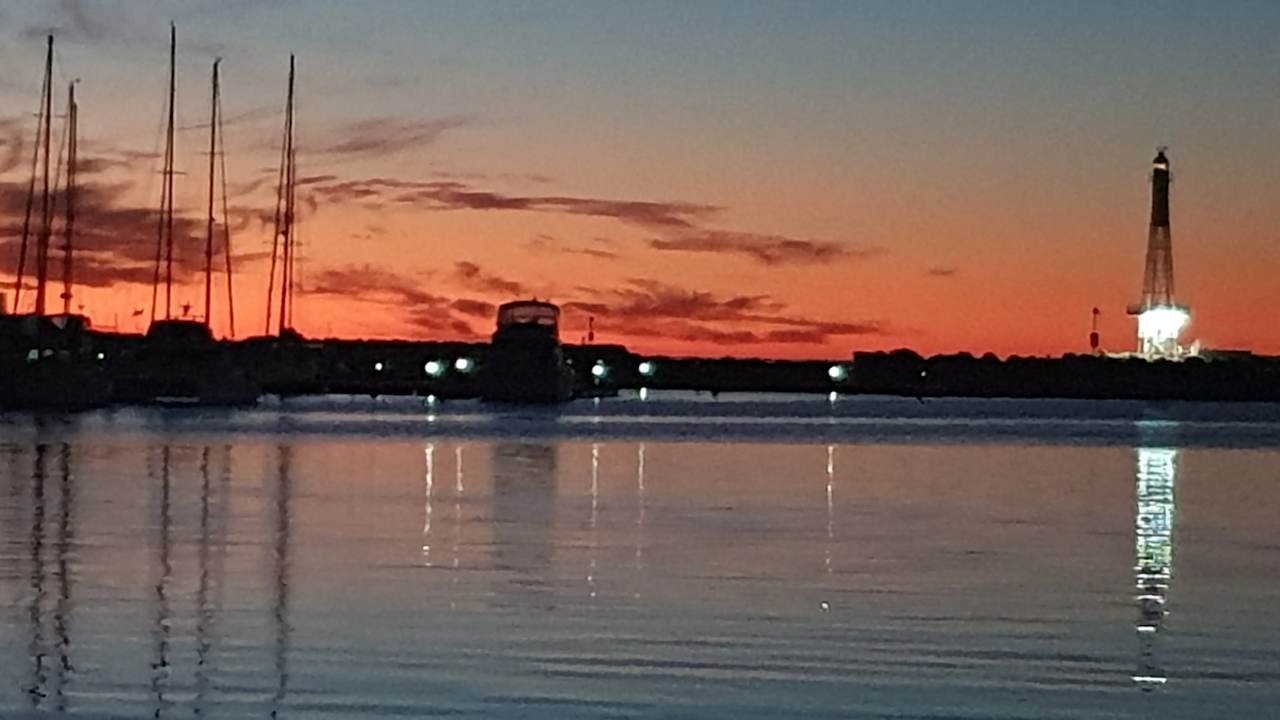 Furnished room with ensuite in a flatshare