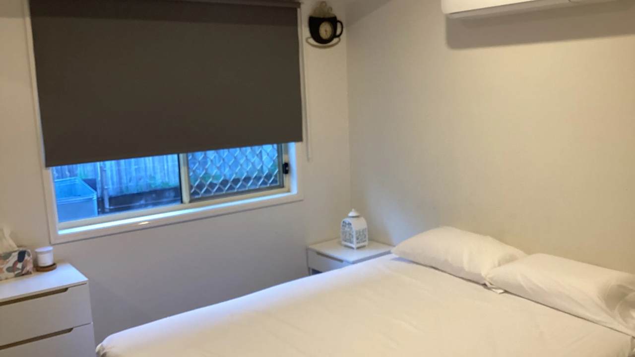 Room in a share house