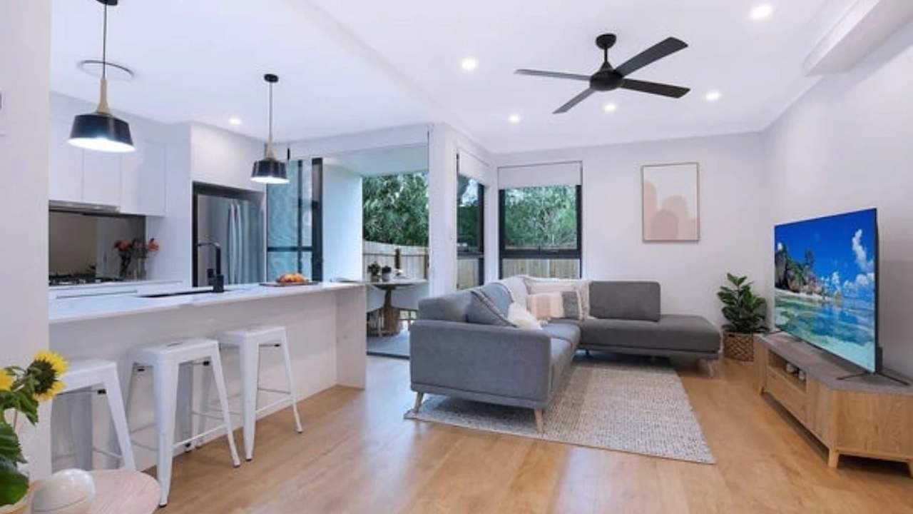 Unfurnished room with own bathroom