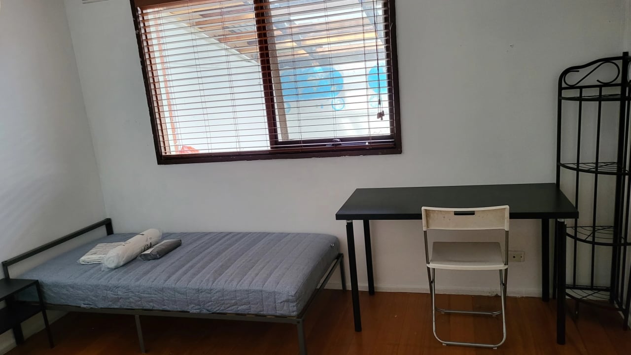 Furnished room in a share house
