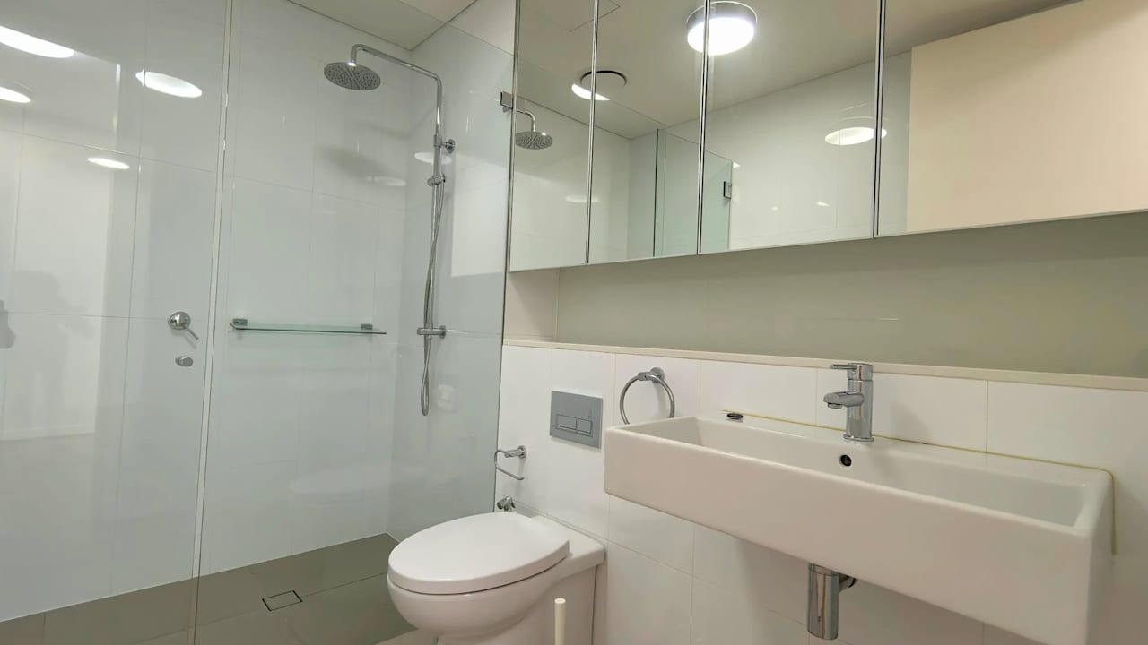 Whole property with 3 rooms for rent