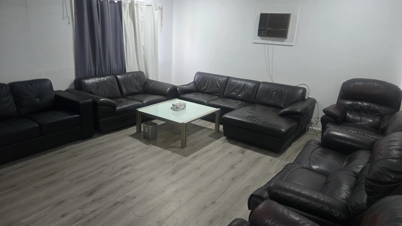 Room in a share house