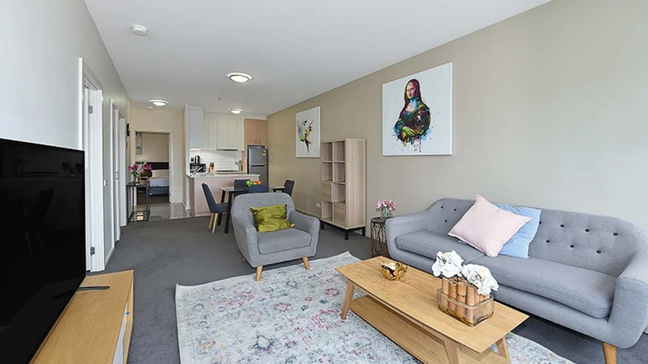 Whole property with 2 rooms for rent