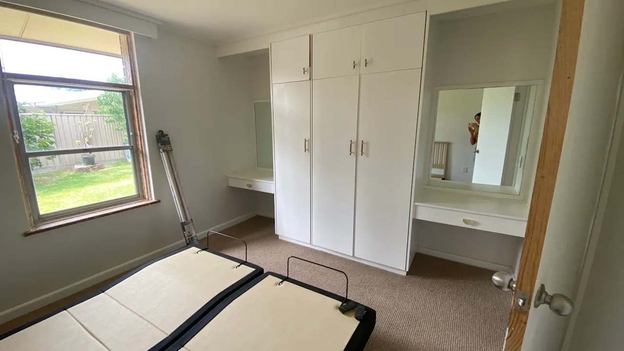 Unfurnished room in a share house