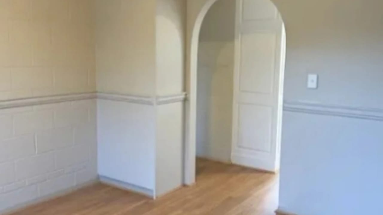 Whole property with 2 rooms for rent