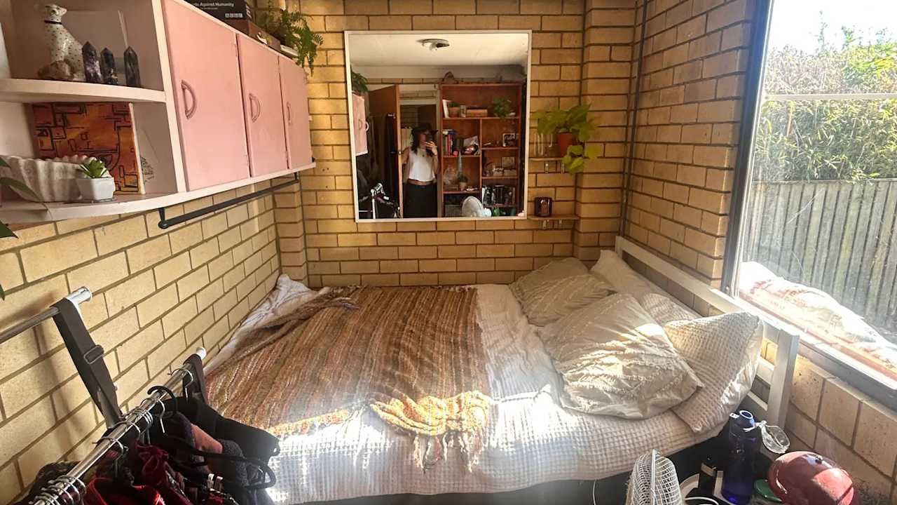 Furnished room with own bathroom