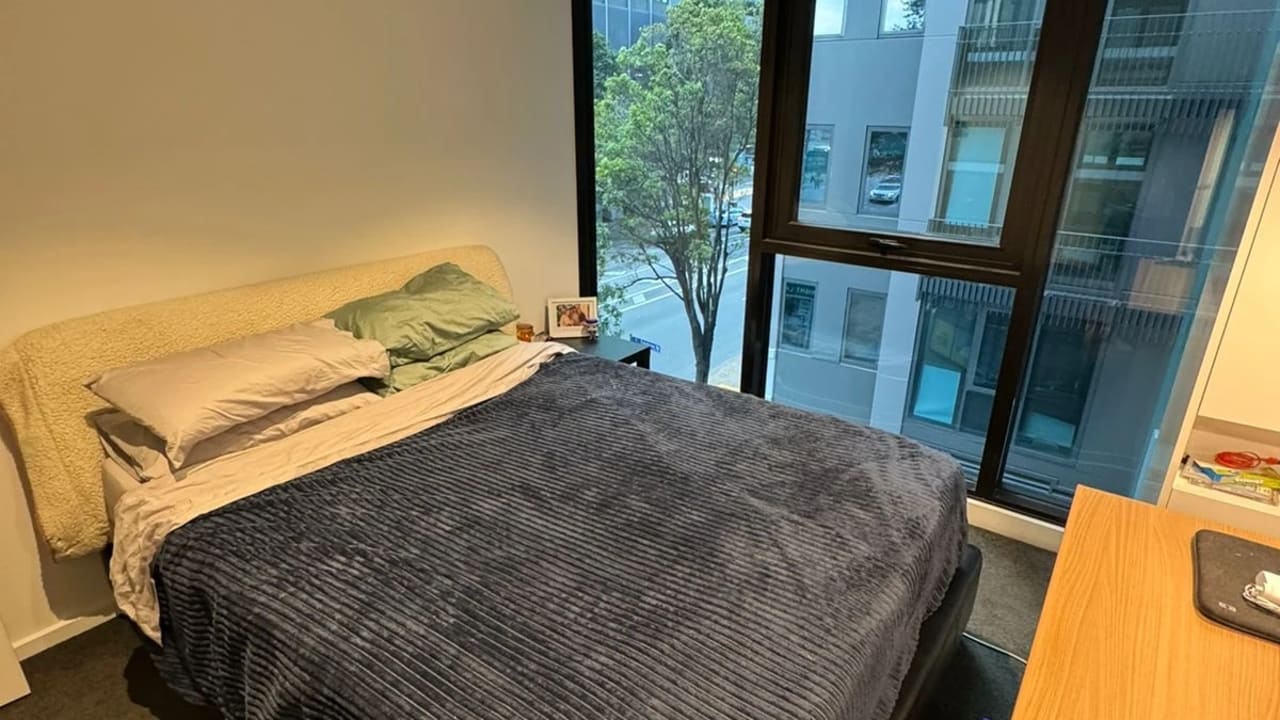 Furnished room in a flatshare