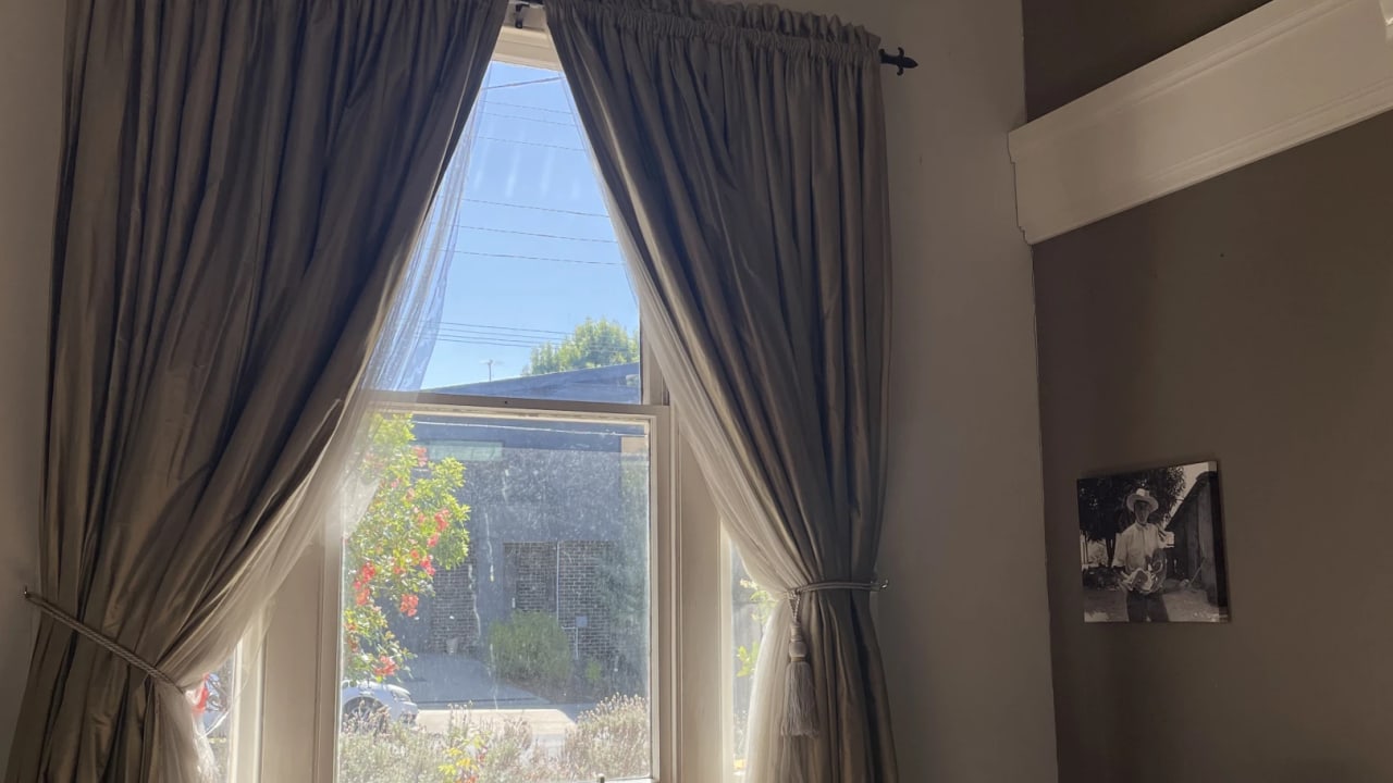 Room in a share house