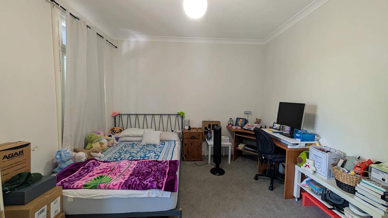 Furnished room in a share house