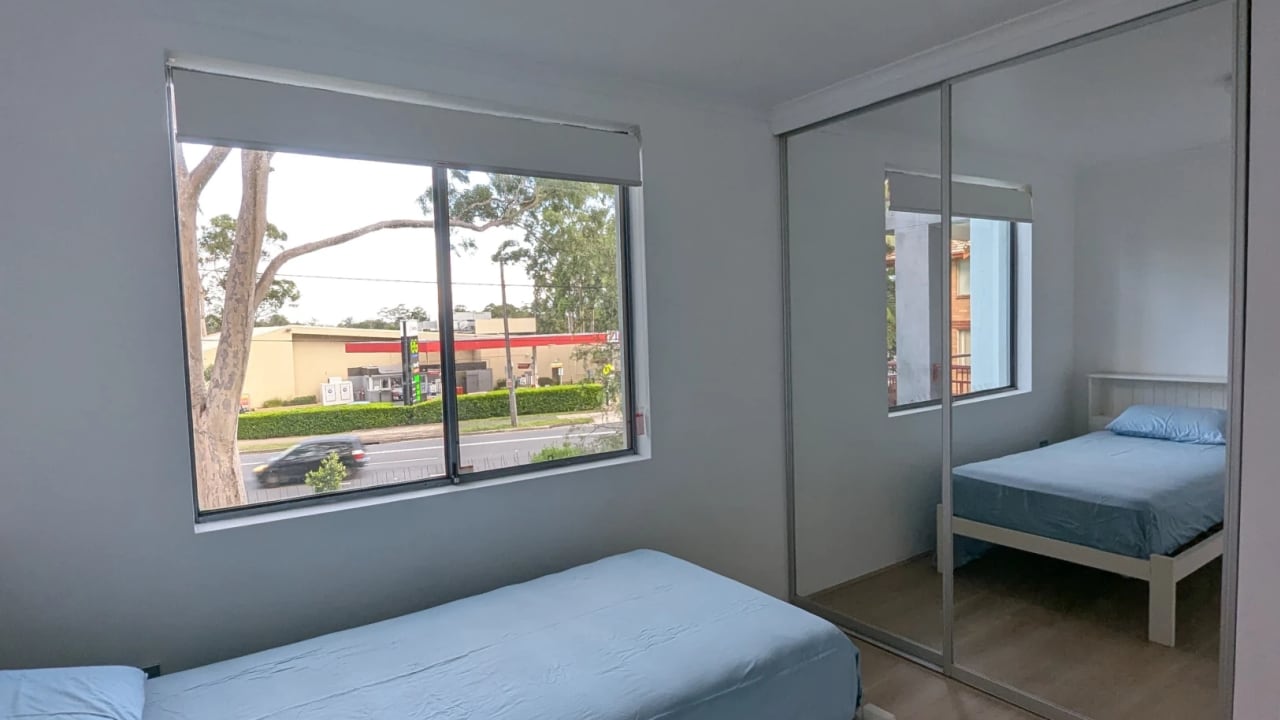 Furnished room in a flatshare
