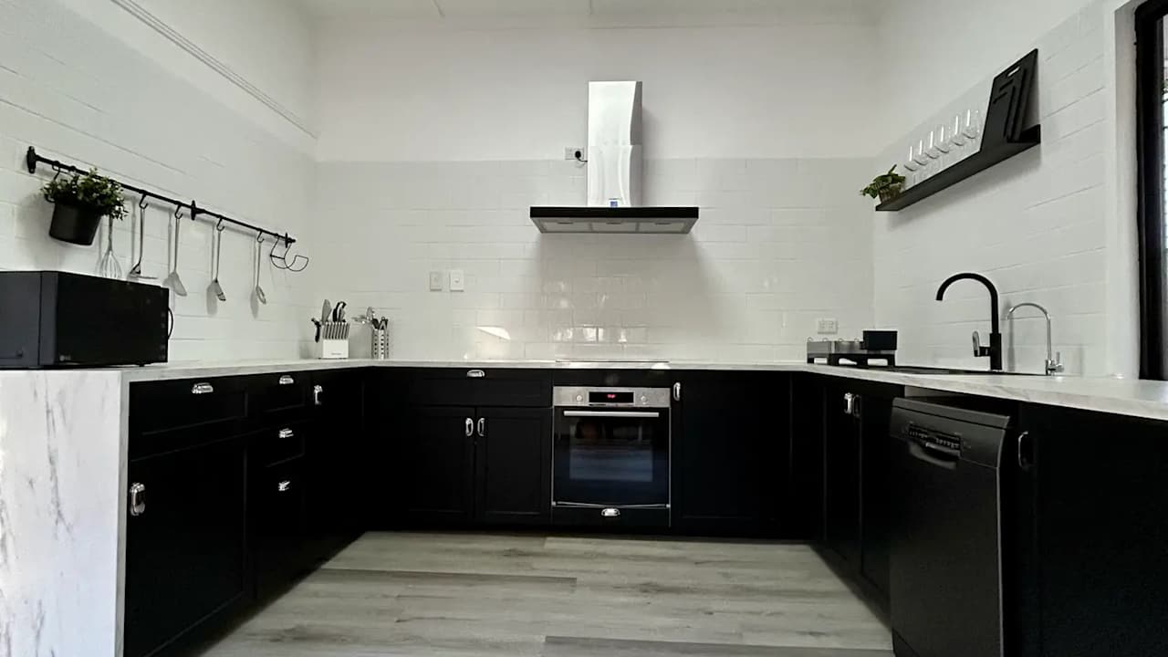 Furnished room in a share house