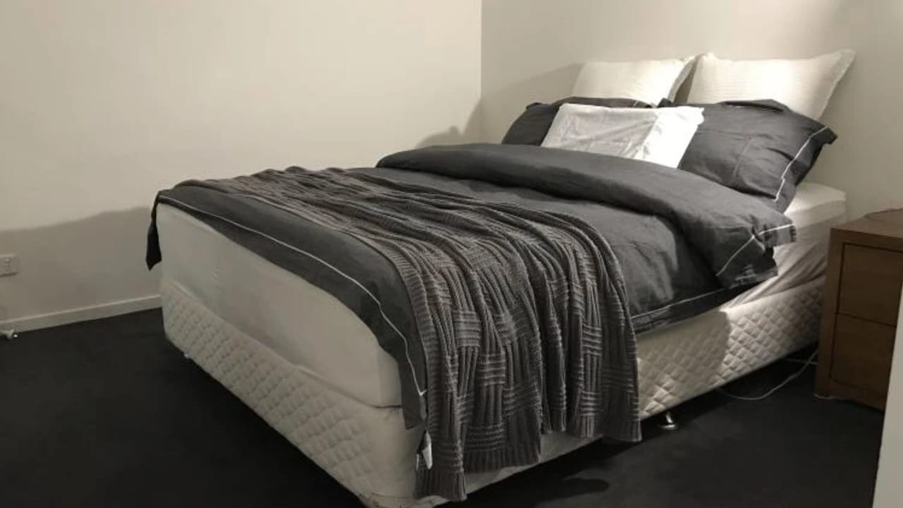 Furnished room with own bathroom