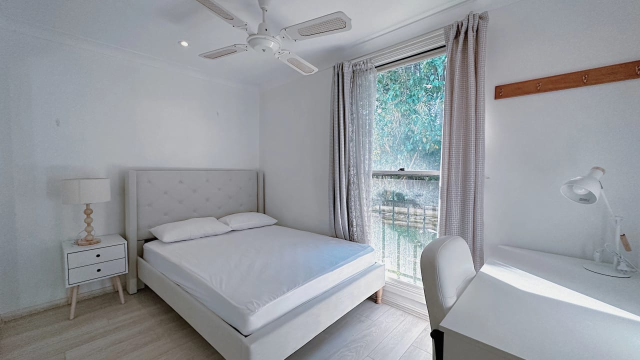 Furnished room in a share house