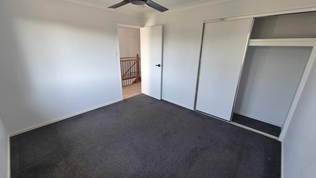 Unfurnished room in a flatshare