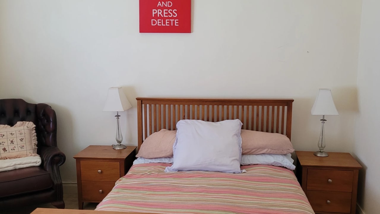 Furnished room in a share house