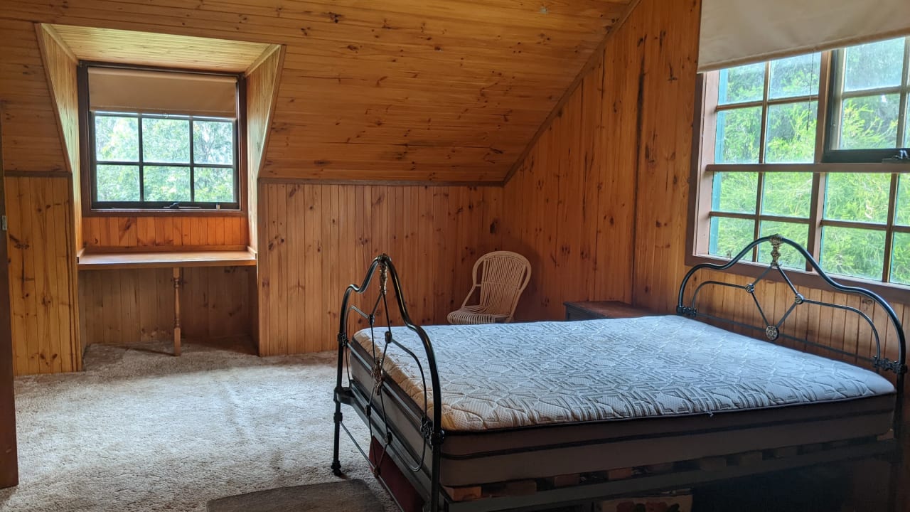 Room in a share house