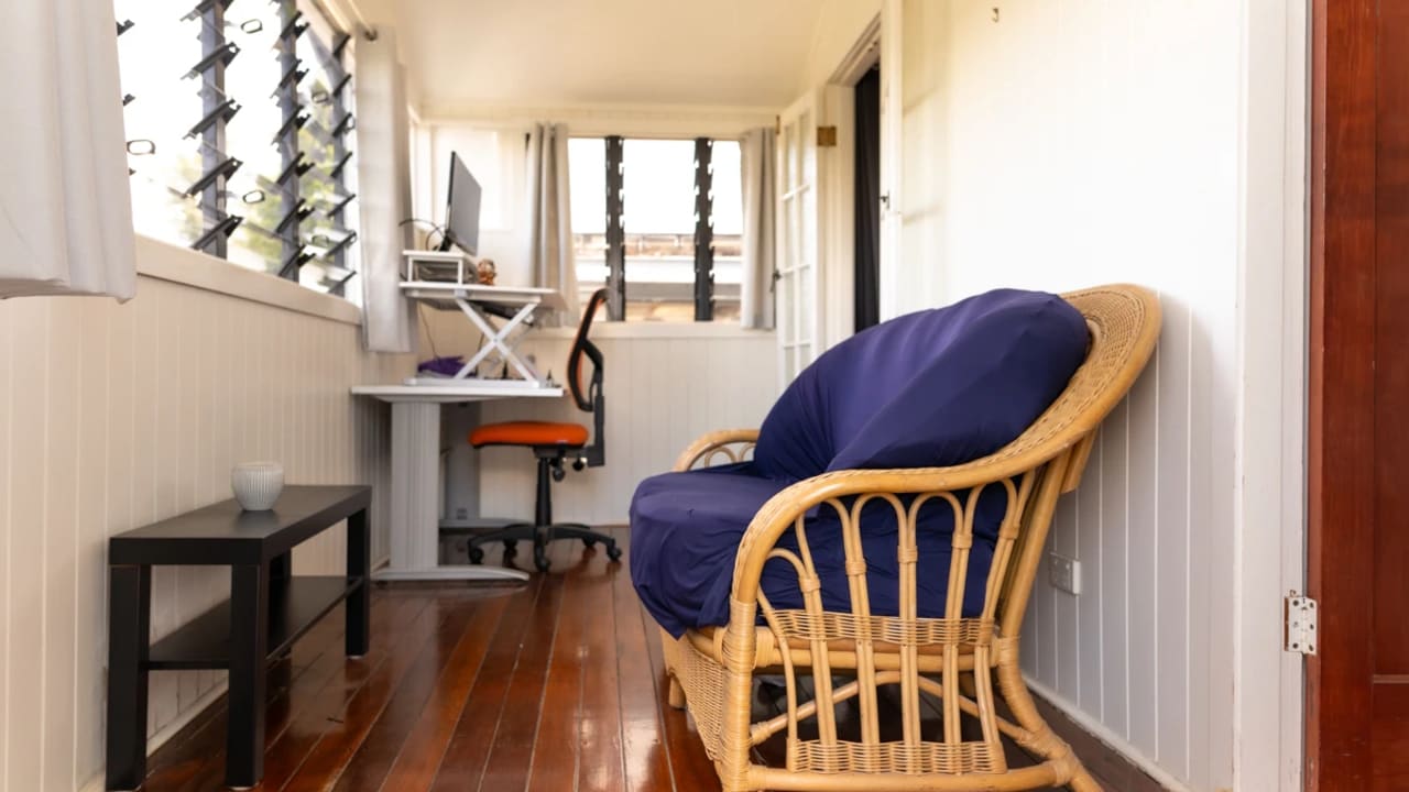 Furnished room in a share house