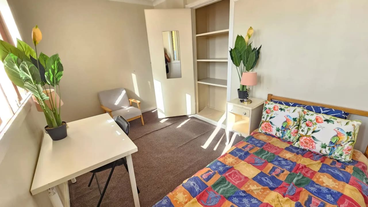 Furnished room in a share house