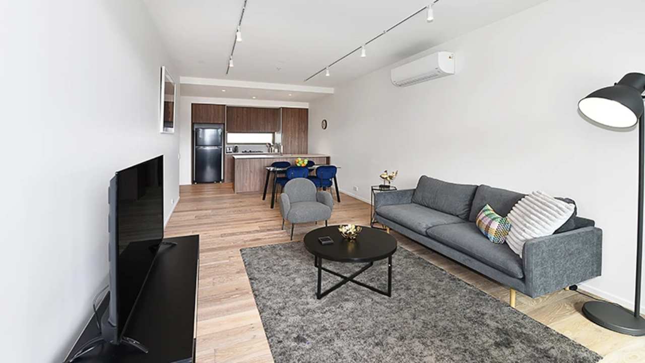 Whole property with 2 rooms for rent