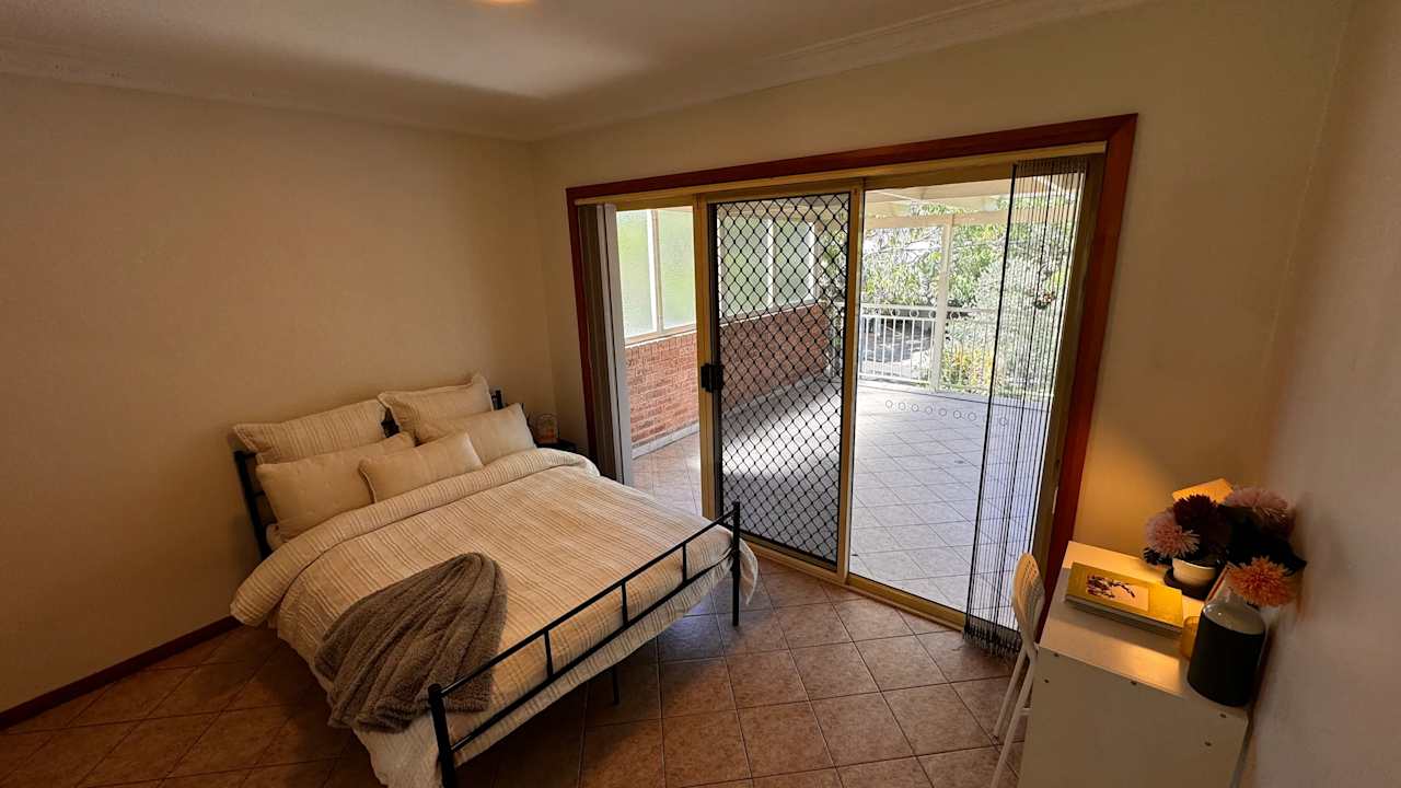 Whole property with 4 rooms for rent