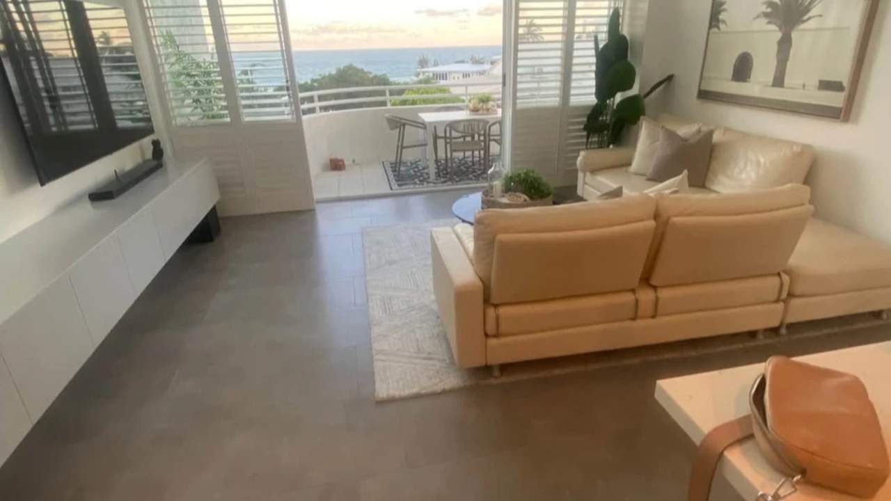 Furnished room with own bathroom