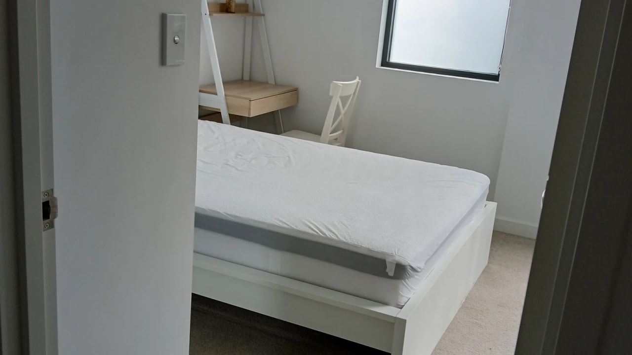 Furnished room with own bathroom