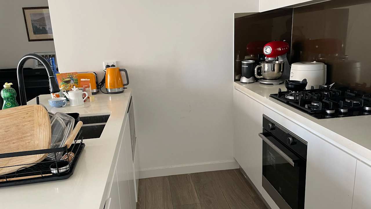 Furnished room with ensuite in a flatshare