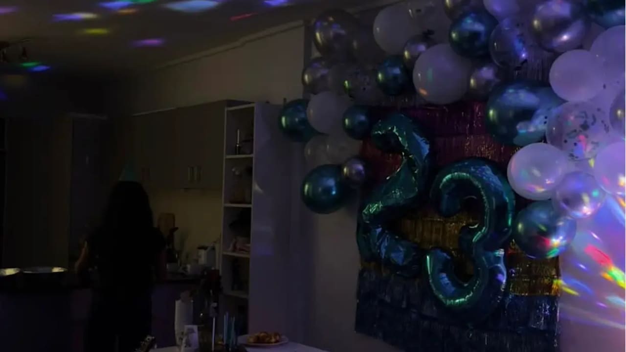 Furnished room with ensuite in a flatshare