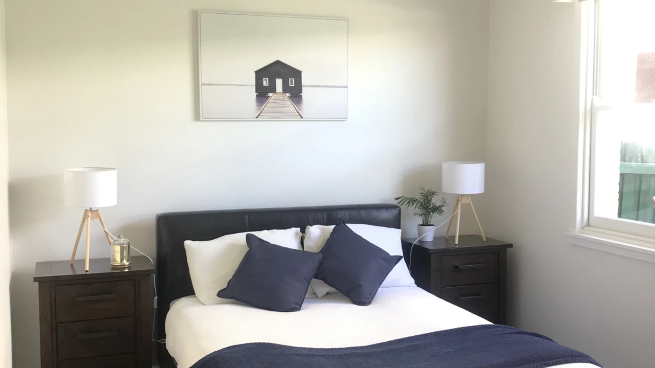 Furnished room in a flatshare