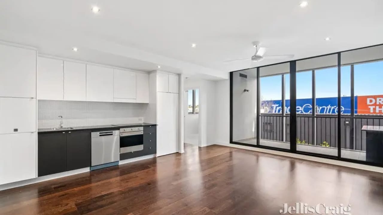 Whole property with 2 rooms for rent