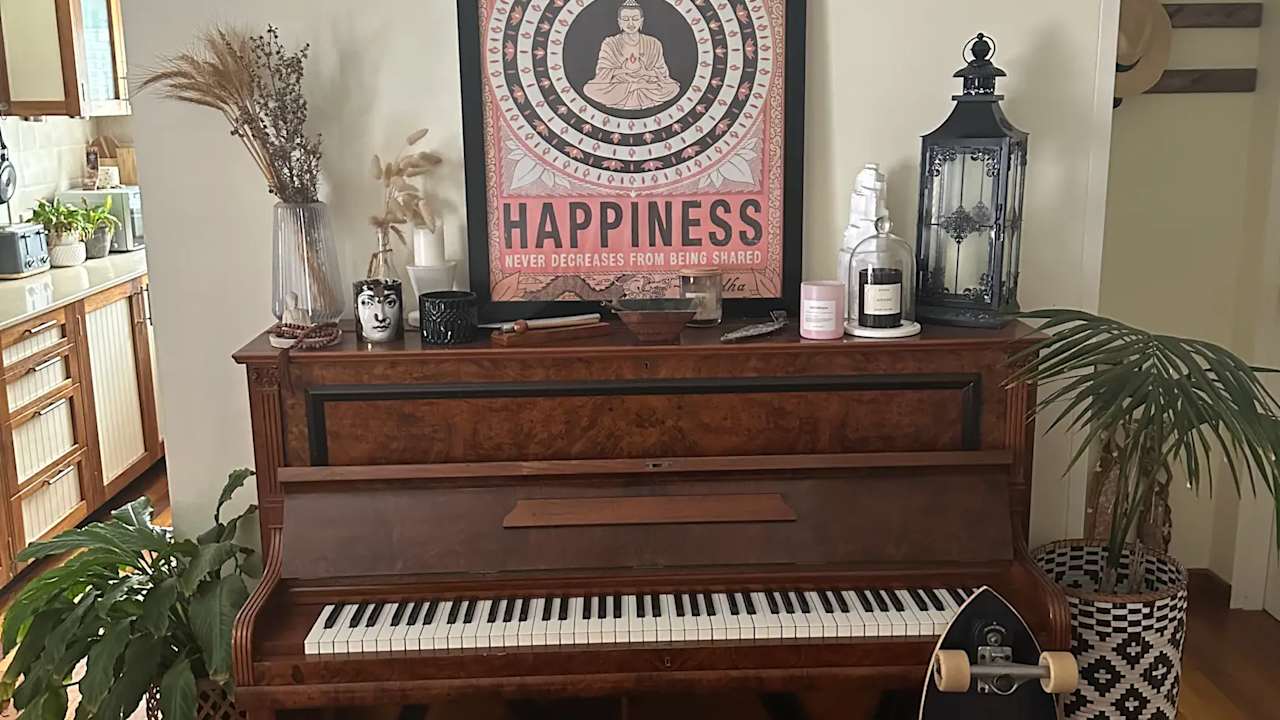 Furnished room in a flatshare