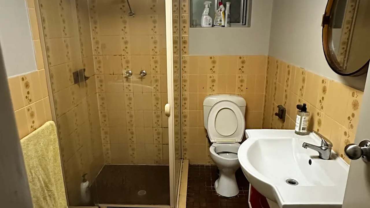 Whole property with 2 rooms for rent