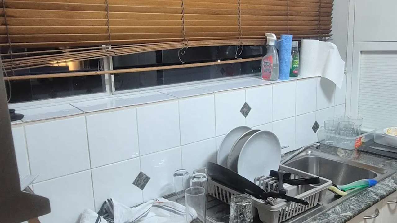 Unfurnished room in a flatshare