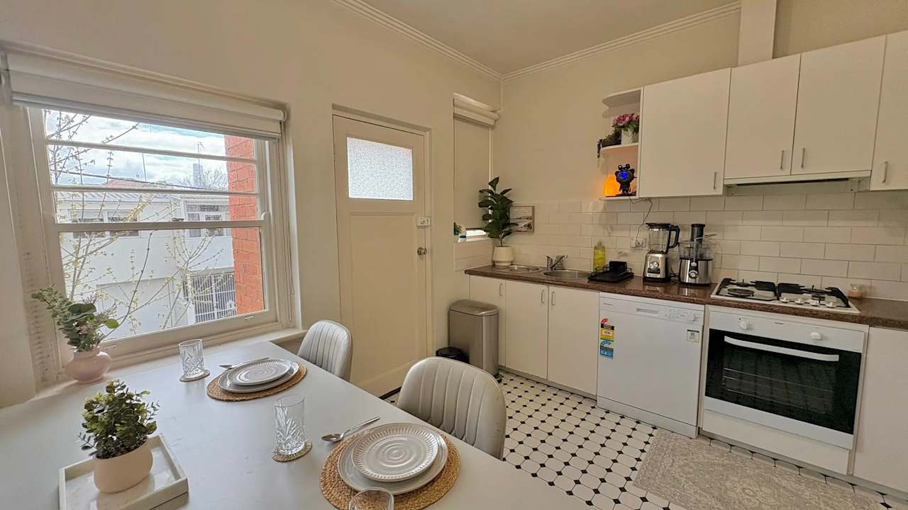 Furnished room in a share house